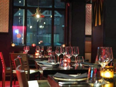 Restaurant dining area reflecting the importance of cash flow and effective management for restaurant success.